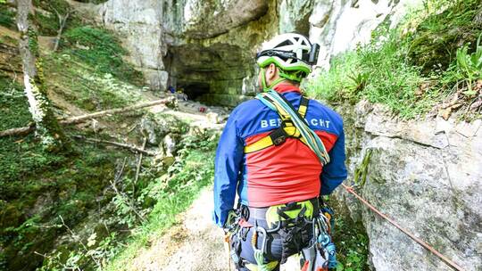 Rettungseinsatz in Falkensteiner Höhle
