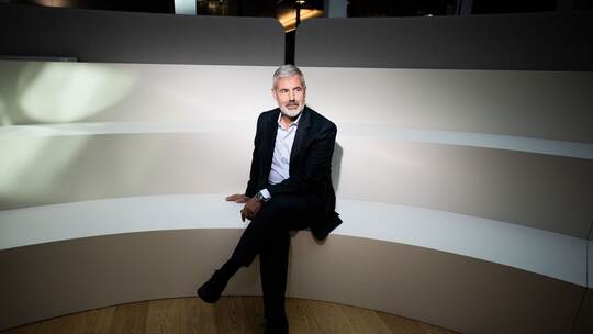 Gea-Chef Stefan Klebert im Newsroom