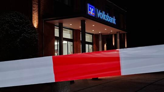 Schließfächer in Bank in Stuhr aufgebrochen