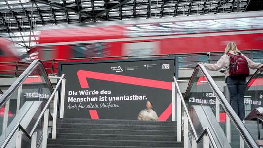 Respektkampagne von Verkehrsministerium und Deutscher Bahn