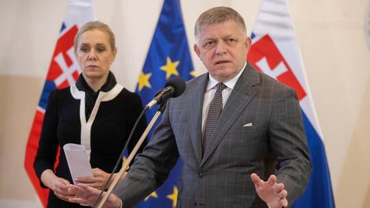 Robert Fico und Denisa Sakova