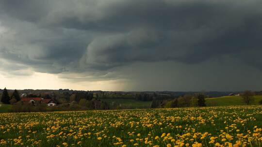 Dunkle Wolken in Bayern