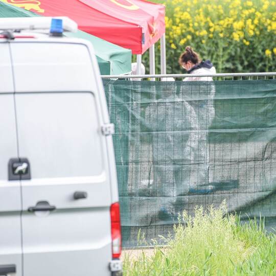 Frauenleiche in Auto entdeckt