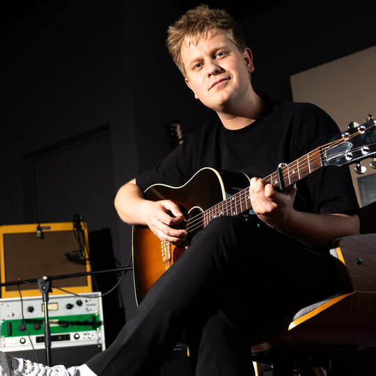 Jonas Gavriil Debutalbum Studio