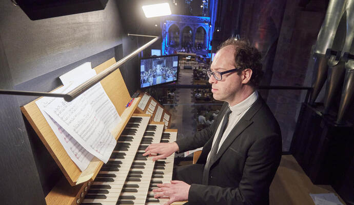 Internationales Orgelfestival in der Schloßkirche wird trotz Ersatz-Organist zum Erlebnis