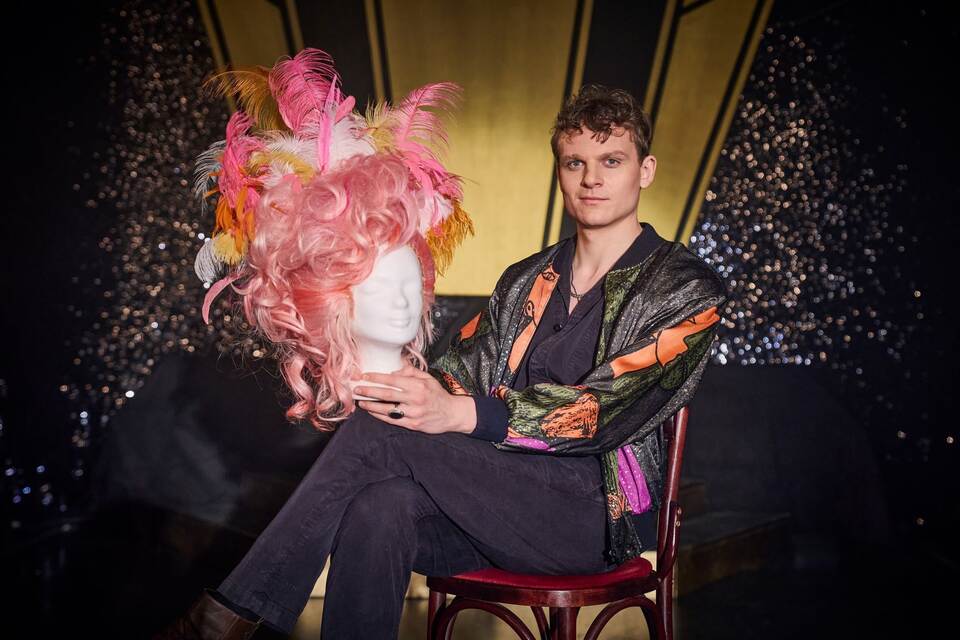 Johannes Hegemann spielt Olivia Jones