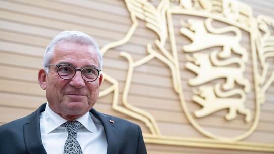 Konstituierende Sitzung des Landtags von Baden-Württemberg Konstituierende Sitzung des Landtags von Baden-Württemberg
