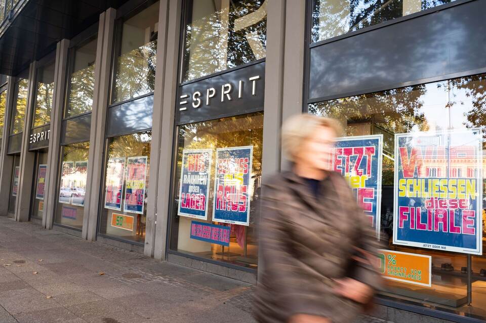 Esprit Europe GmbH Esprit Europe GmbH