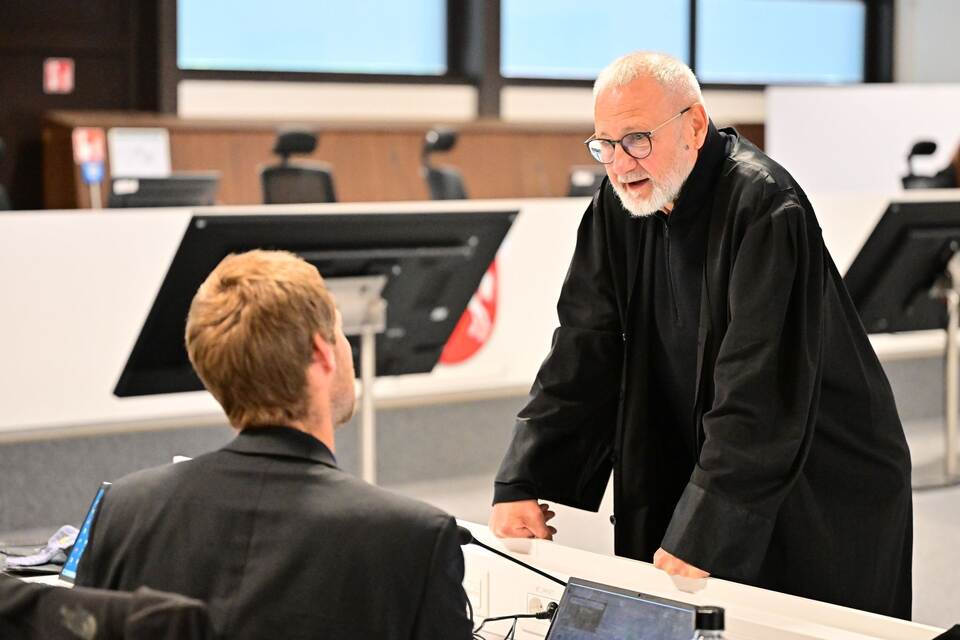 Plädoyers im Prozess gegen Ex-RAF-Terroristin Klette Plädoyers im Prozess gegen Ex-RAF-Terroristin Klette