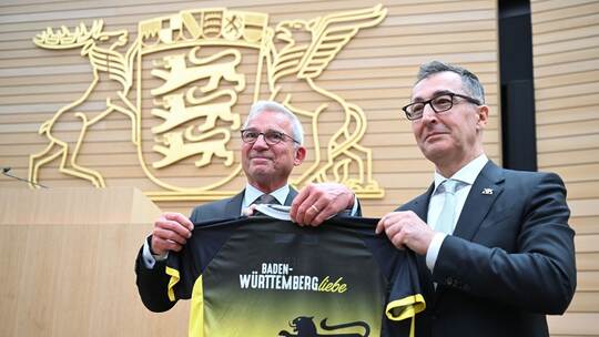Özdemir wird Ministerpräsident von Baden-Württemberg Özdemir wird Ministerpräsident von Baden-Württemberg