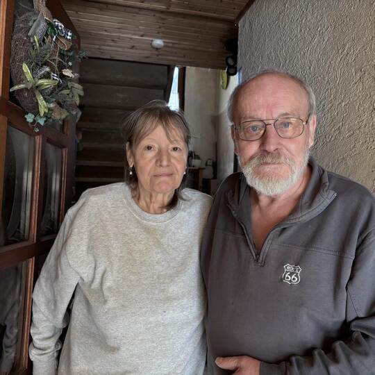 Margot und Jörn Pendelin leben neben dem Ostadtpark. Am Sonntag fahren sie nach Öschelbronn. Man merkt, wenn man mit den beiden