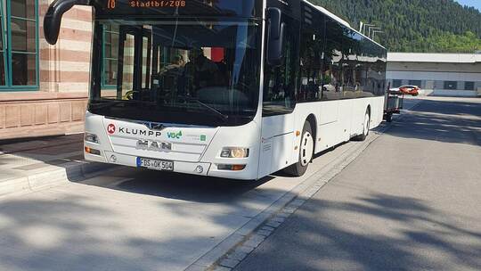 Wer in Sprollenhaus in den Bus steigen will, der muss zuvor einige Recherchen betreiben. Bruno Knöller