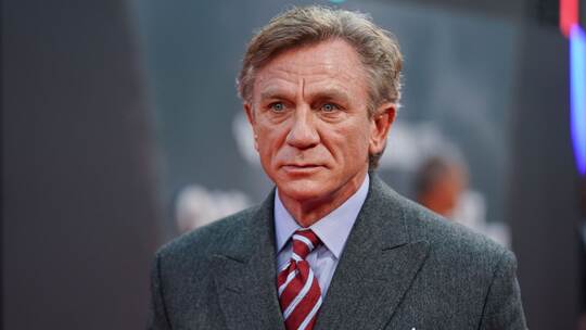 Daniel Craig
