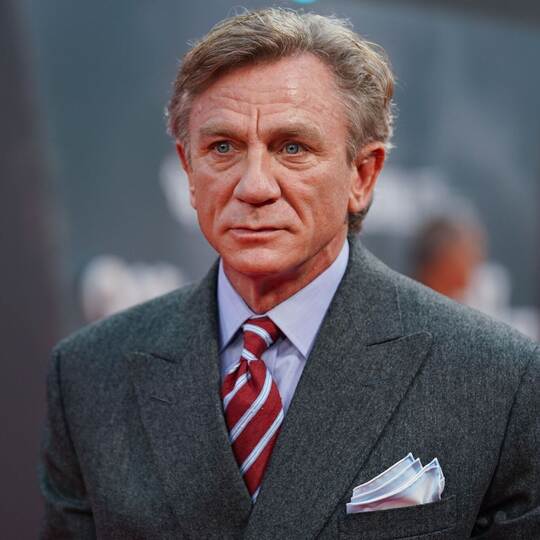 Daniel Craig