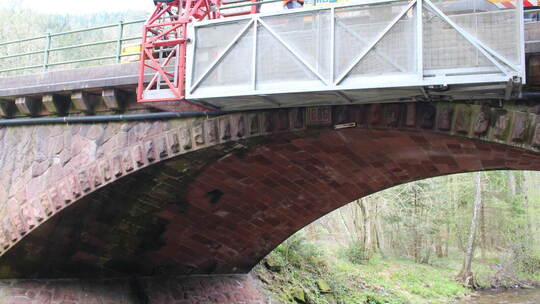 Schon vor Jahren wurde die Guldenbrücke überprüft. Archivfoto: Meister