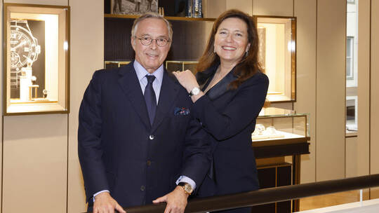 Blicken zuversichtlich in die Zukunft: Karl-Friedrich Scheufele, Co-President Chopard mit seiner Ehefrau Christine Scheufele . F Chopard Boutique Grand Opening In Stuttgart
