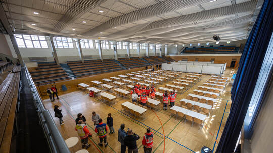 Bombenfund Notunterkunft Jahnhalle Vorbereitungen