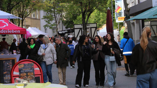 Mehrere Tausend Besucher werden es trotz kühler Temperaturen beim Mühlacker Frühling schon am Samstag gewesen sein.