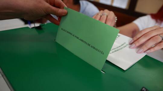 Wahl zum Regionalparlament Andalusiens Wahl zum Regionalparlament Andalusiens