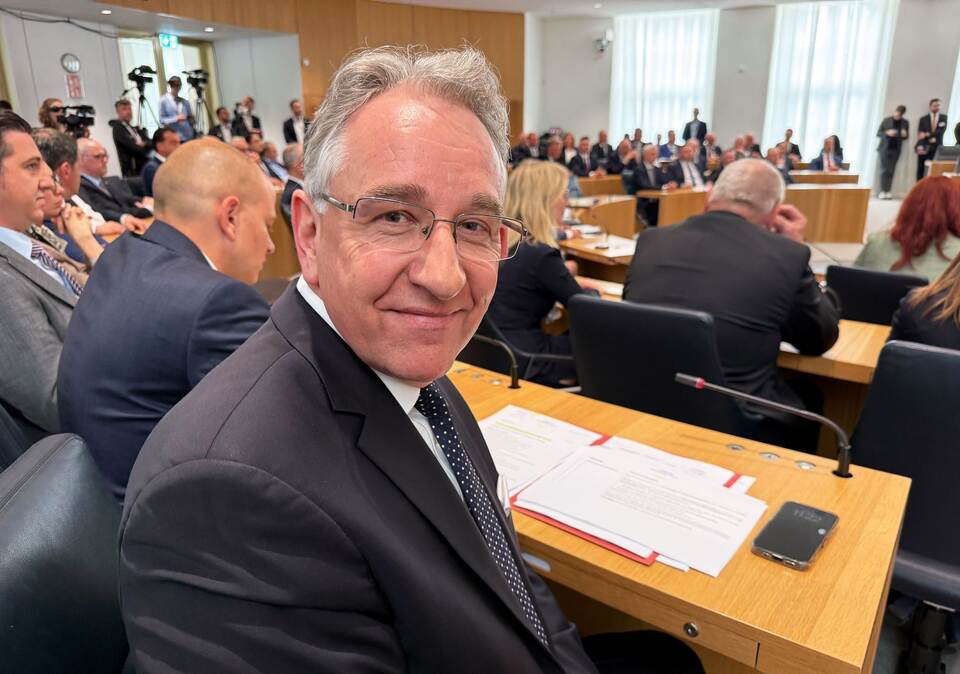 Konstituierende Sitzung Landtag Rheinland-Pfalz Konstituierende Sitzung Landtag Rheinland-Pfalz
