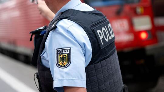 Jugendliche in Regionalbahn angegriffen Jugendliche in Regionalbahn angegriffen