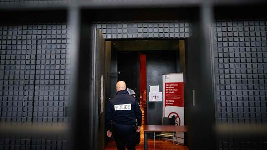 "Maskenmann"-Prozess in Frankreich
