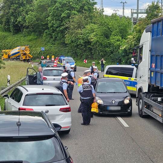 Falschfahrer auf der Bundesstraße 10 unterwegs
