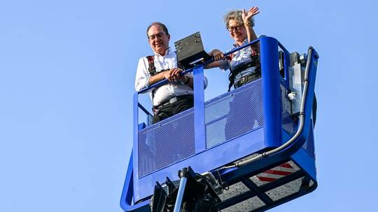 Sommerreise Innenminister Dobrindt - THW