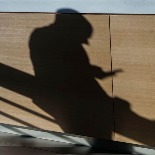 Umfrage: Mehrheit checkt stündlich das Handy