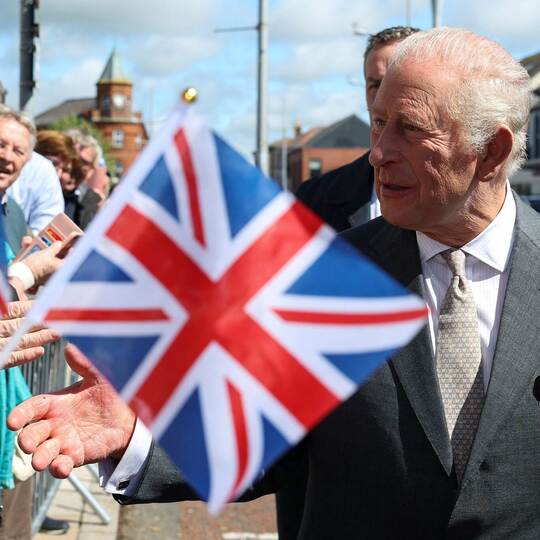 Britisches Königspaar besucht Nordirland