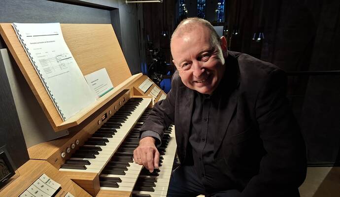 Orgelfestival in Pforzheim: Otto Maria Krämer vertont „Glöckner von Notre Dame“ in der Schloßkirche