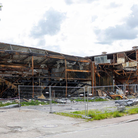 Lomersheim Lagerhalle Nach Brand