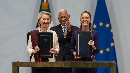 EU und Mexiko unterzeichnen modernisiertes Globalabkommen EU und Mexiko unterzeichnen modernisiertes Globalabkommen