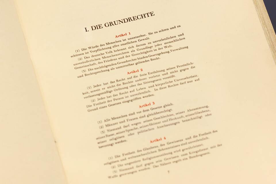 Bundestag - Originalausgabe Grundgesetz Bundestag - Originalausgabe Grundgesetz