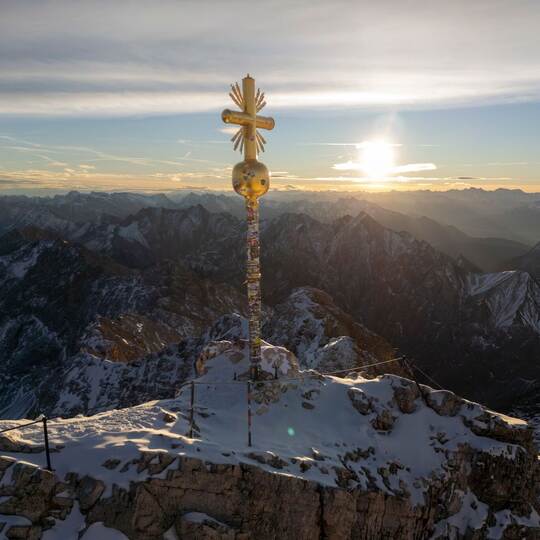 Zugspitz-Gipfelkreuz