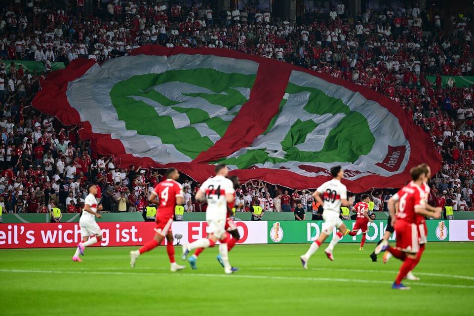 FC Bayern München - VfB Stuttgart FC Bayern München - VfB Stuttgart