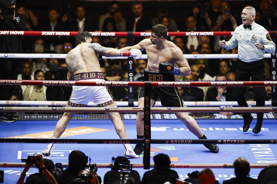 Boxen: Usyk - Verhoeven Boxen: Usyk - Verhoeven