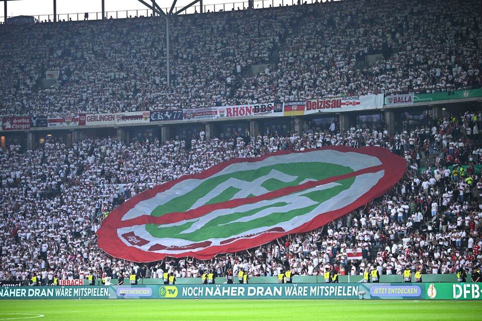 FC Bayern München - VfB Stuttgart FC Bayern München - VfB Stuttgart