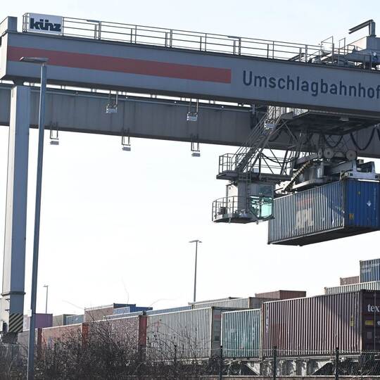 Umschlagbahnhof Logistik und Export