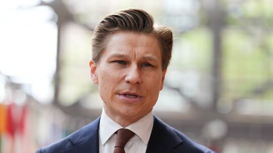 Verteidigungsminister Antti Häkkänen Verteidigungsminister Antti Häkkänen