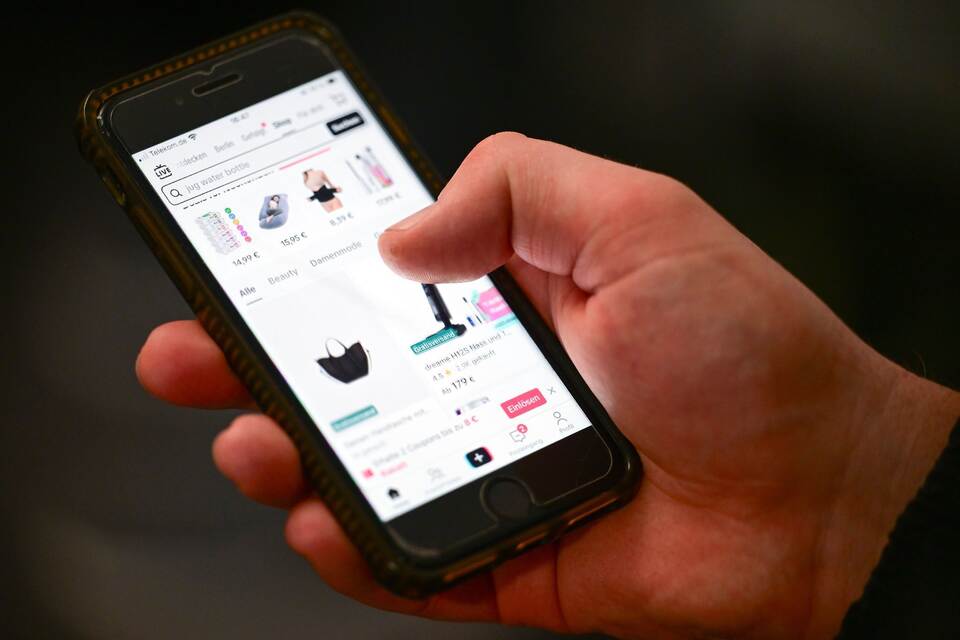Tanken, Honig, Online-Shopping – was sich im Juni ändert Tanken, Honig, Online-Shopping – was sich im Juni ändert