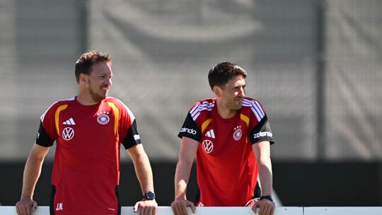 Julian Nagelsmann (l) Julian Nagelsmann (l)