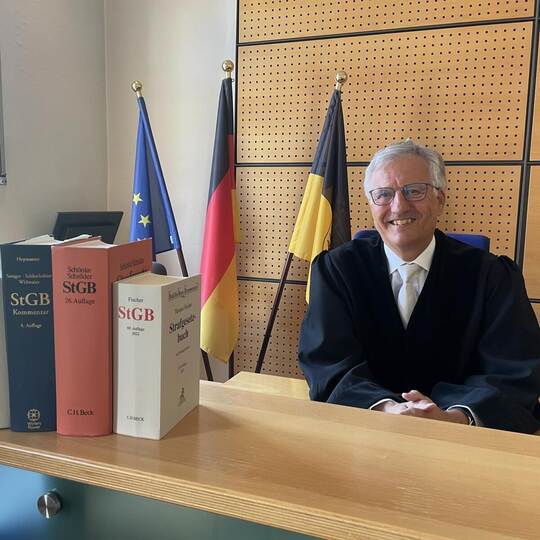 Nach über drei Jahrzehnten verlässt Bernd Lindner das Amtsgericht Maulbronn und geht in den Ruhestand. Hepfer