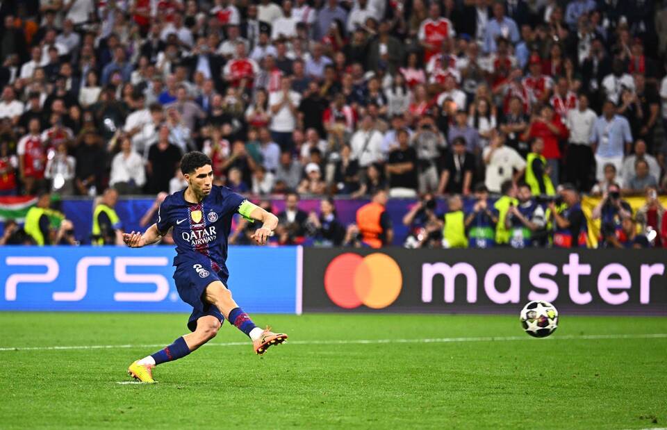 Paris Saint-Germain - FC Arsenal Paris Saint-Germain - FC Arsenal