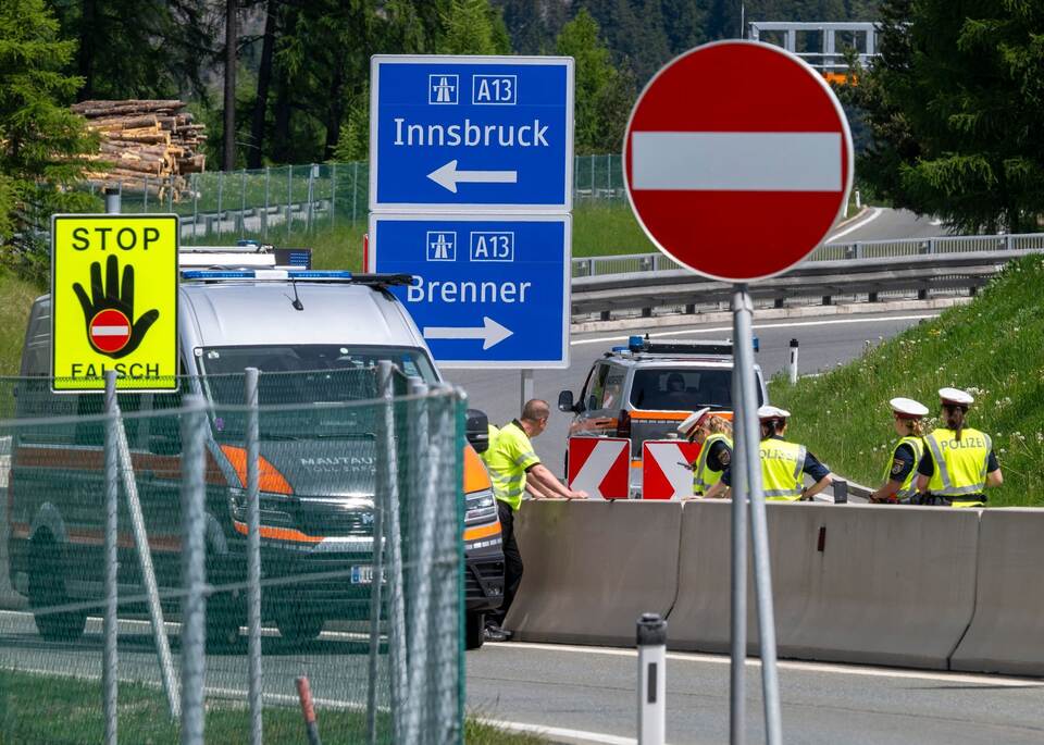 Demonstration und Totalsperre auf Brennerautobahn