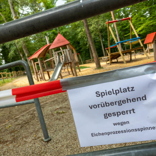 Der Waldpark-Spielplatz in Eisingen wurde wegen dem fund eines Eichenprozessionsspinnernestes gesperrt. Mühlthaler
