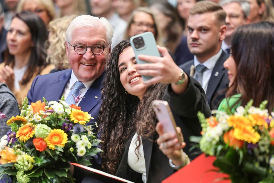 Einbürgerungsfeier mit Frank-Walter Steinmeier Einbürgerungsfeier mit Frank-Walter Steinmeier