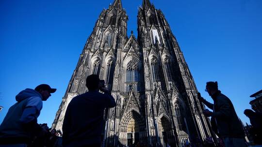 Kölner Dom kostet Touristen künftig Eintritt Kölner Dom kostet Touristen künftig Eintritt