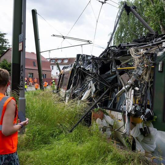 Straßenbahn in Neu Hohenschönhausen entgleist