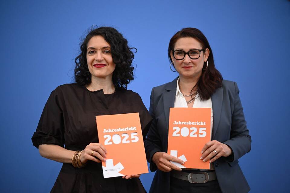 Jahresbericht 2025 der Antidiskriminierungsstelle Jahresbericht 2025 der Antidiskriminierungsstelle